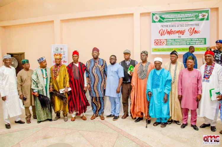 Deputy Governor, Sam Ode, (6th left) with some traditional rulers at the event